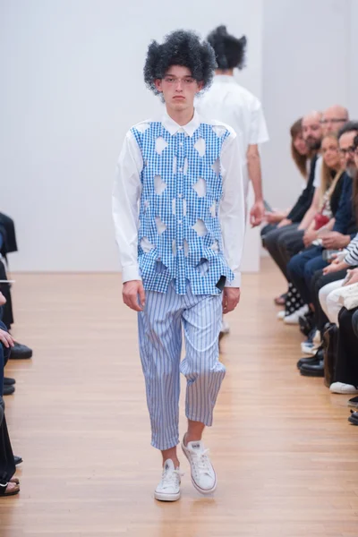 Look 44